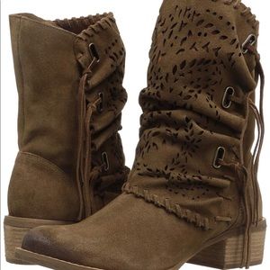 Naughty Monkey (Vamp Phyer Ankle Bootie)